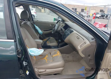 2000 Honda Accord 3.0 Ex from USA, damaged, VIN 1HGCG1654YA072845